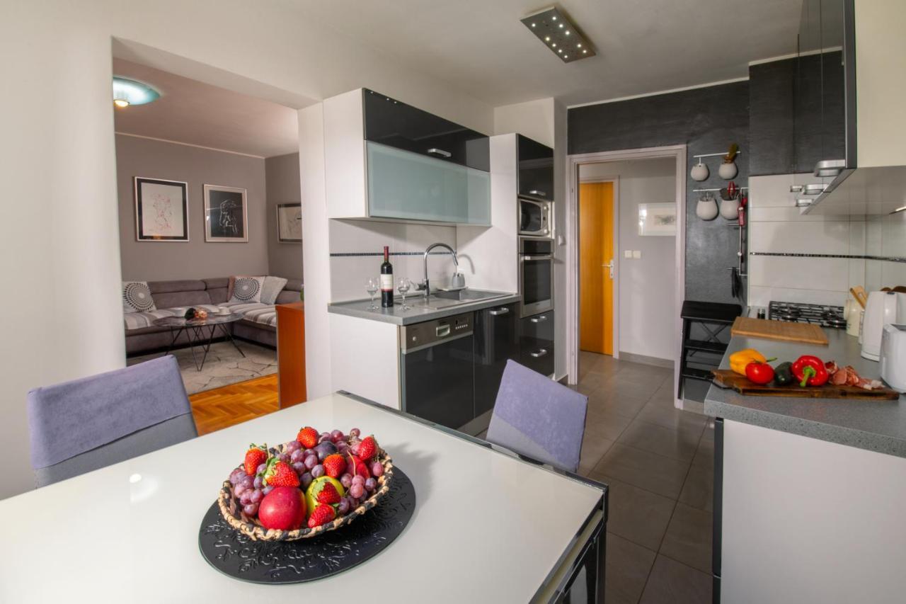 Apartman Point Pula Exterior photo